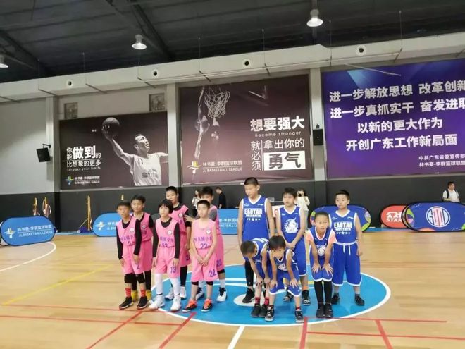 广州一中足球全国冠军_广州市一中足球场_广州一中足球队